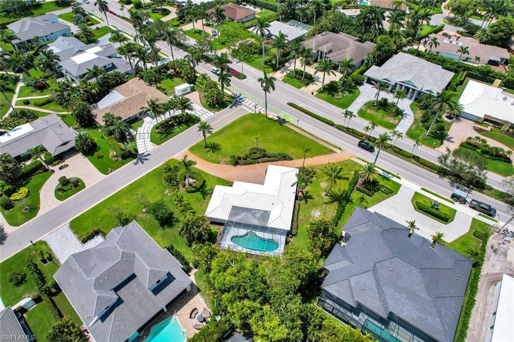 740 Park Shore DR