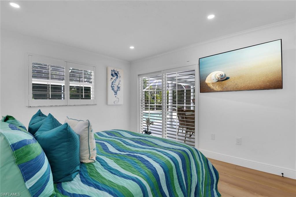 740 Park Shore DR photo 24