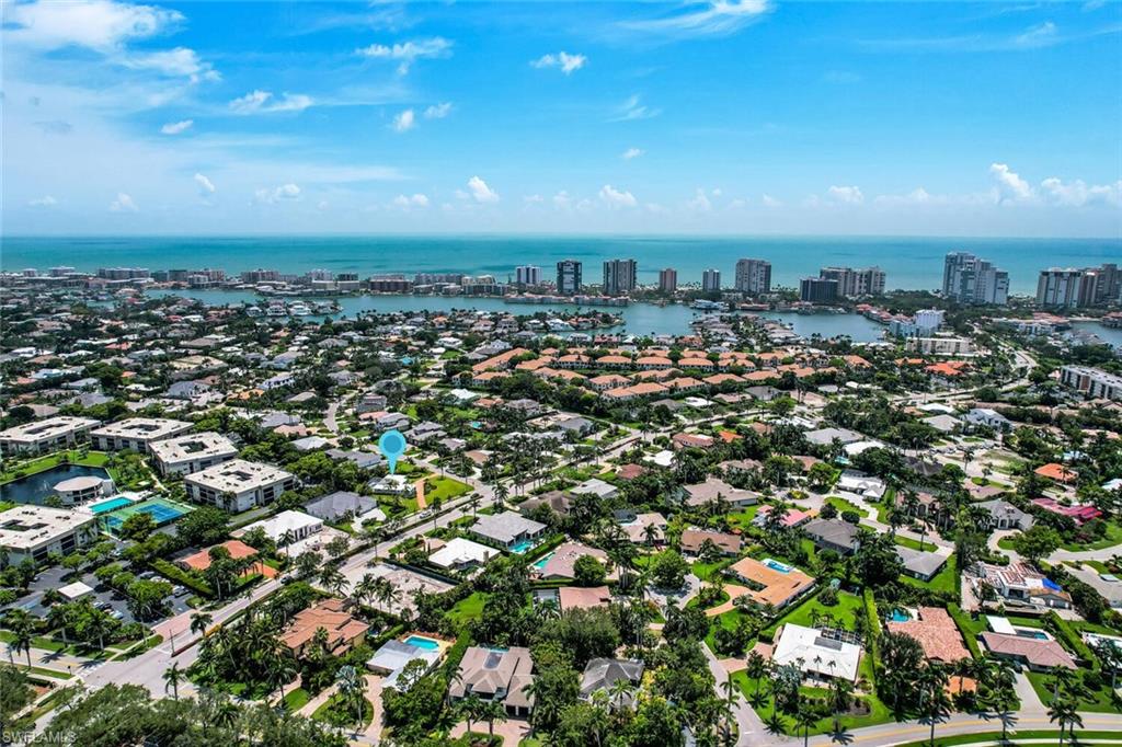 740 Park Shore DR photo 34
