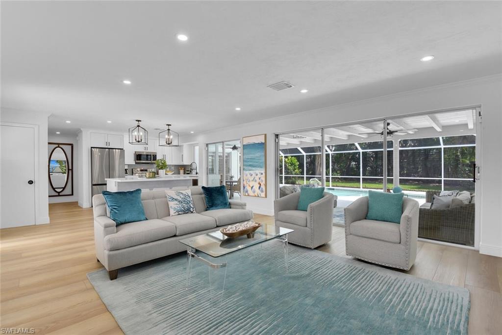 740 Park Shore DR