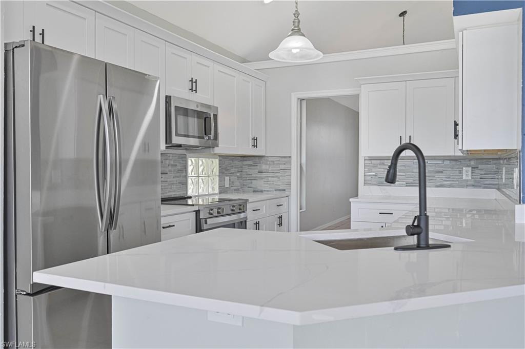 17911 Bermuda Dunes DR photo 23
