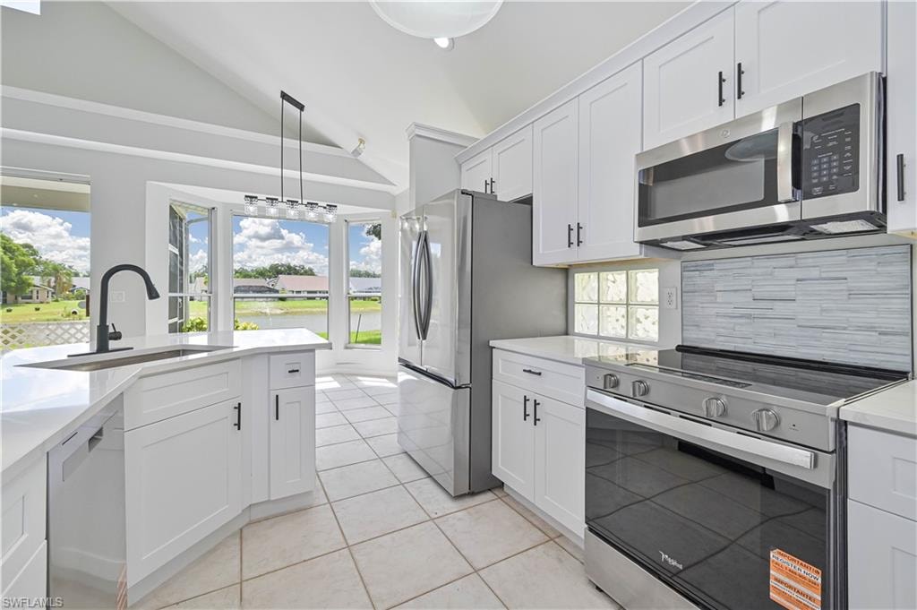 17911 Bermuda Dunes DR photo 22