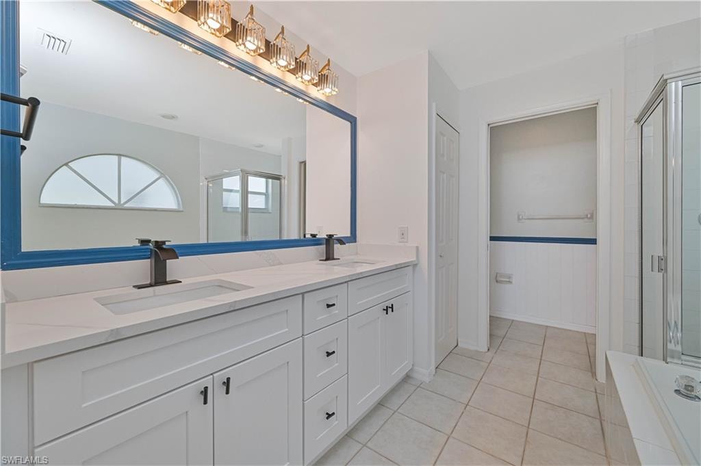 17911 Bermuda Dunes DR photo 29