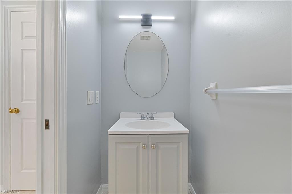 17911 Bermuda Dunes DR photo 25