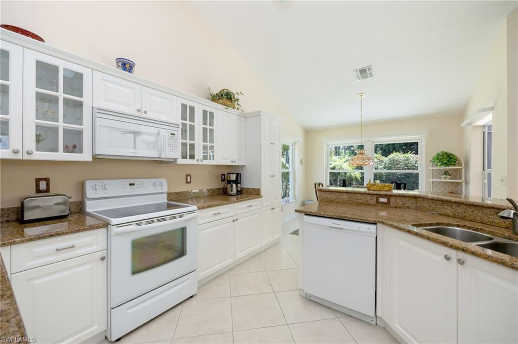 2232 Piccadilly CT photo 11