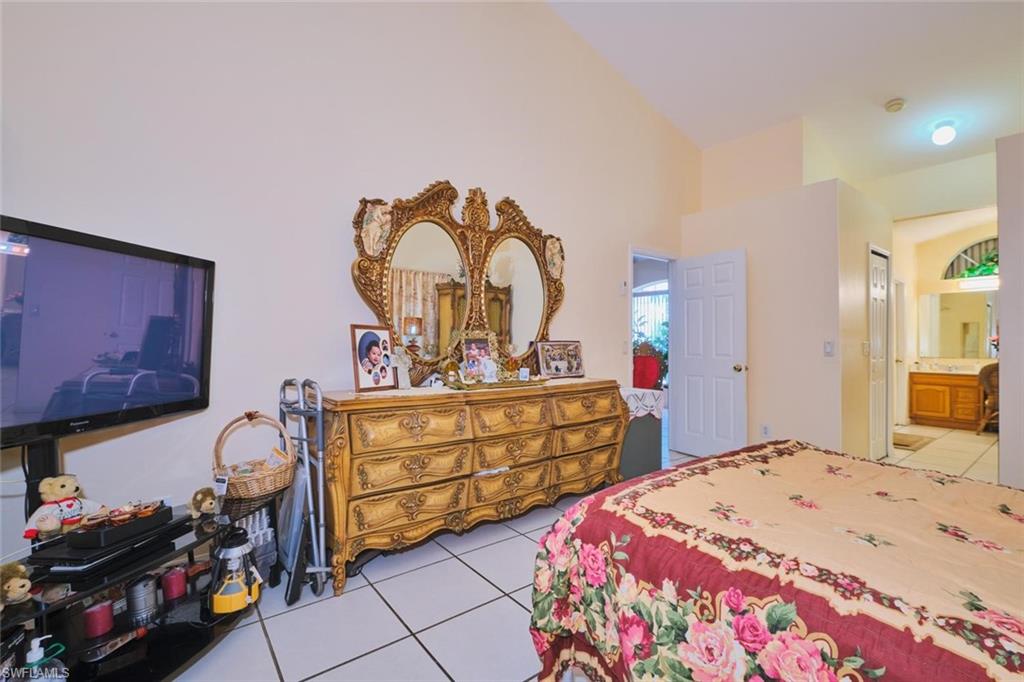 2817 SW 43rd ST photo 11