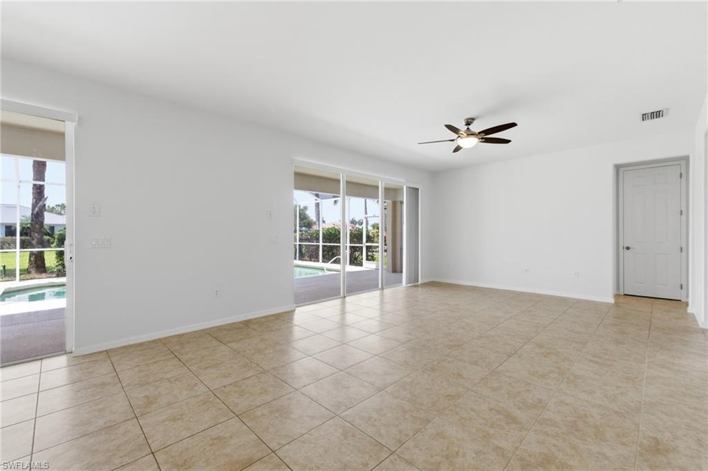 2639 Bellingham CT photo 17