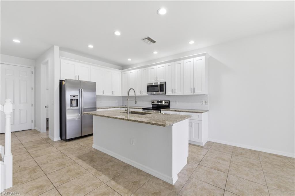 2639 Bellingham CT photo 14