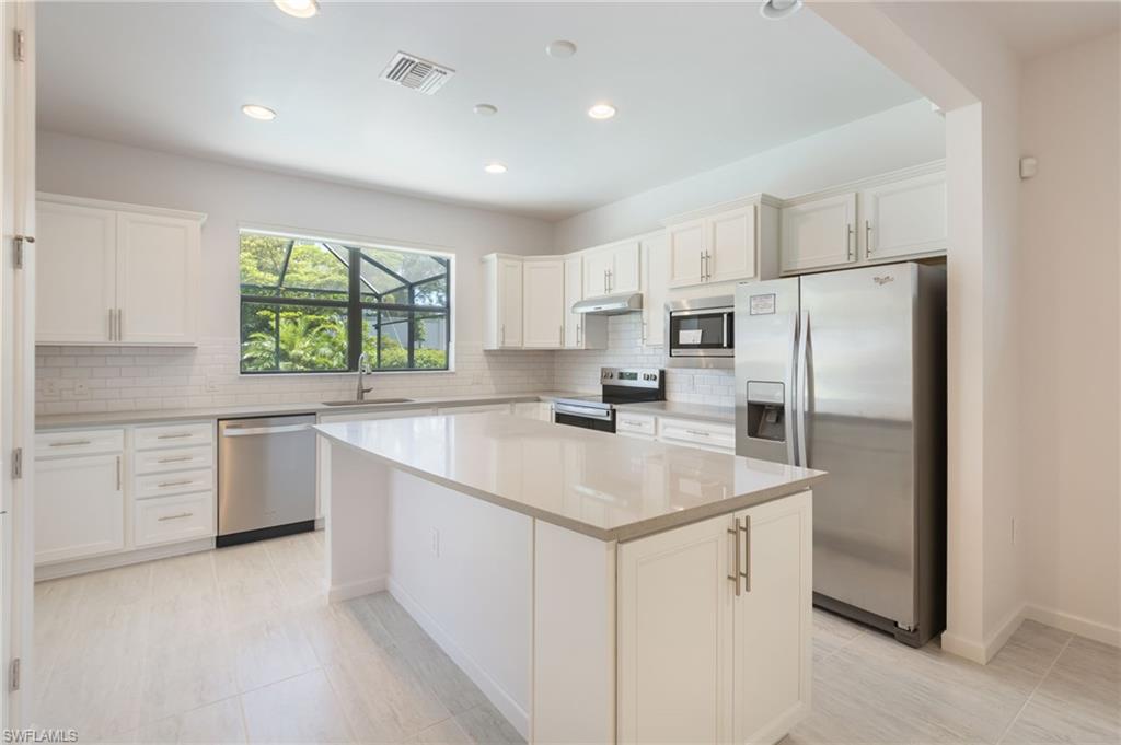 20122 Corkscrew Shores BLVD photo 9