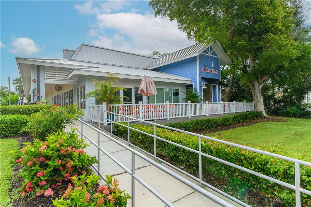 1017 Collier BLVD 302