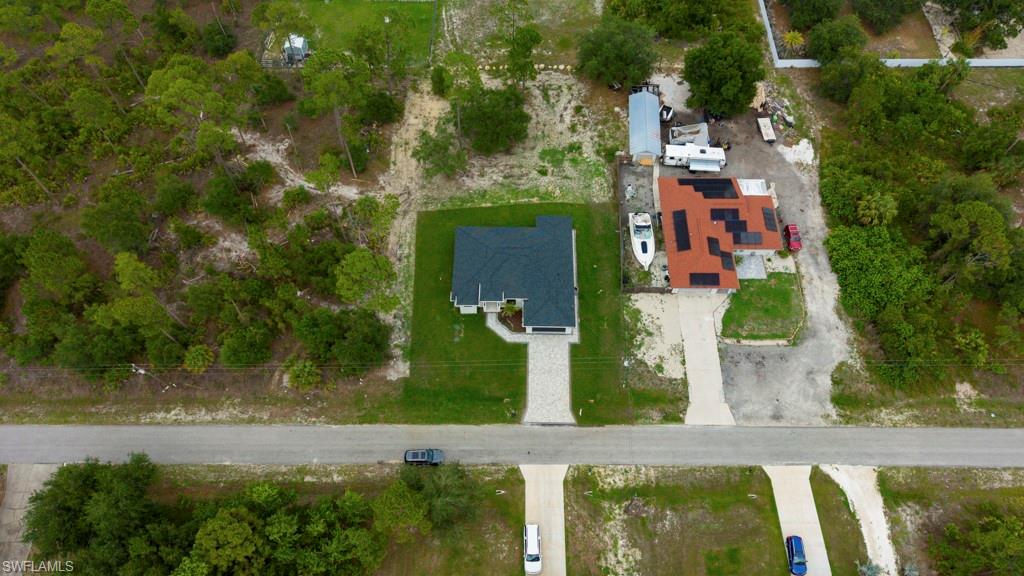 814 Clayton AVE photo 17