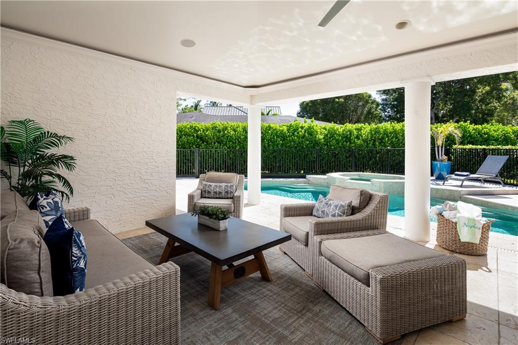 420 Palm CIR E photo 12