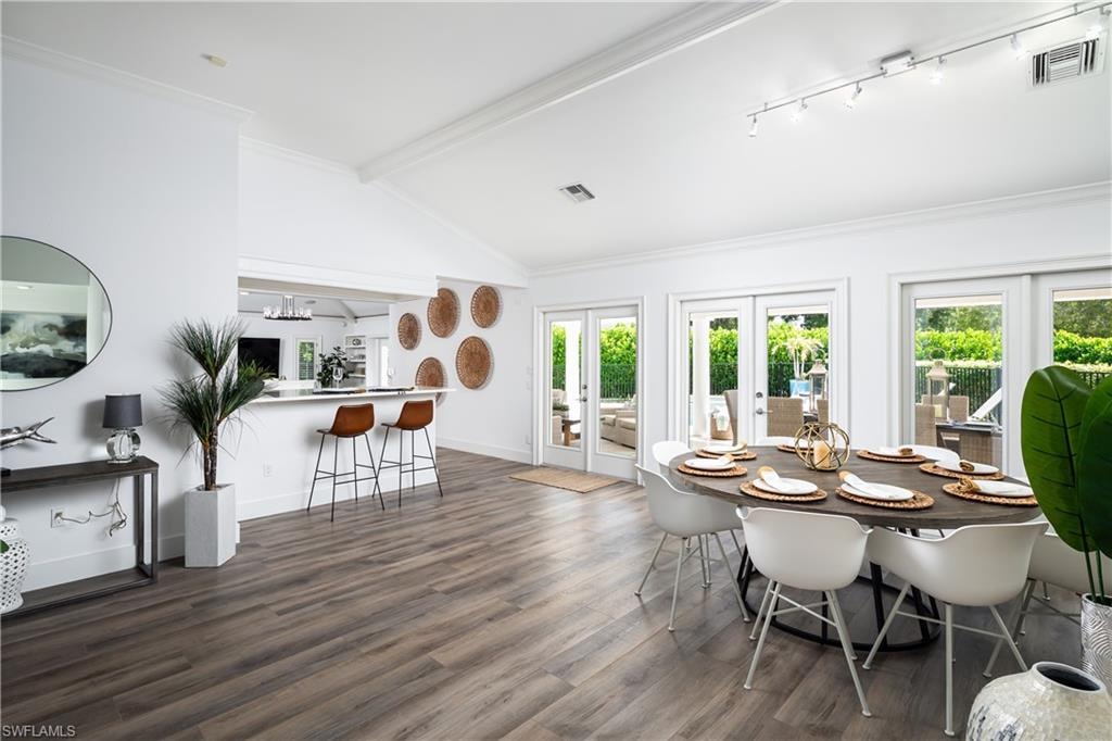 420 Palm CIR E photo 10