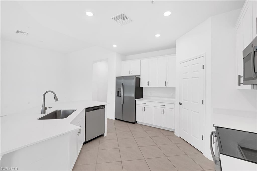12061 Santaluz DR 201 photo 19