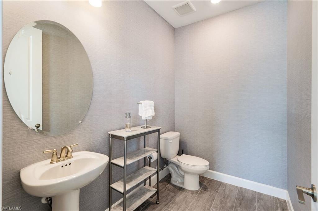 11401 Venetian Lagoon DR photo 33