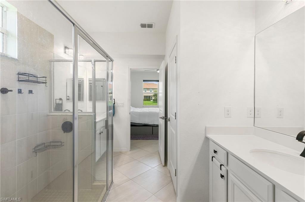 2547 Vine AVE photo 19