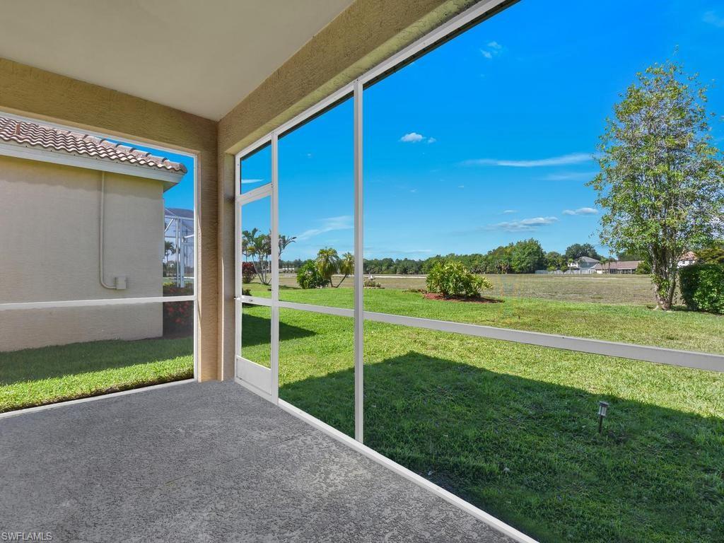 Long Screened Lanai