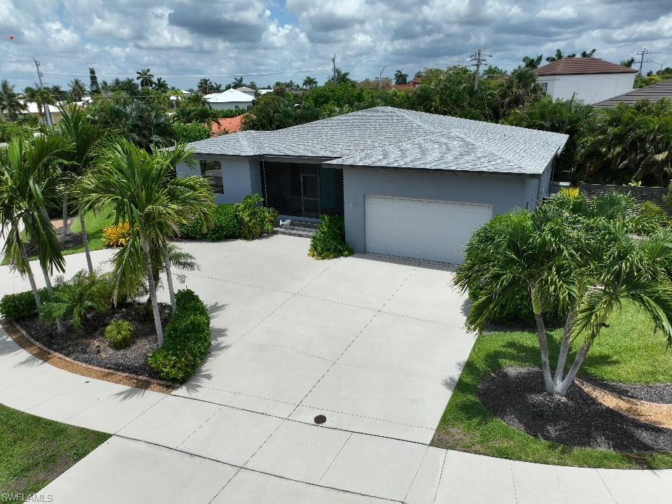 111 Bahama AVE