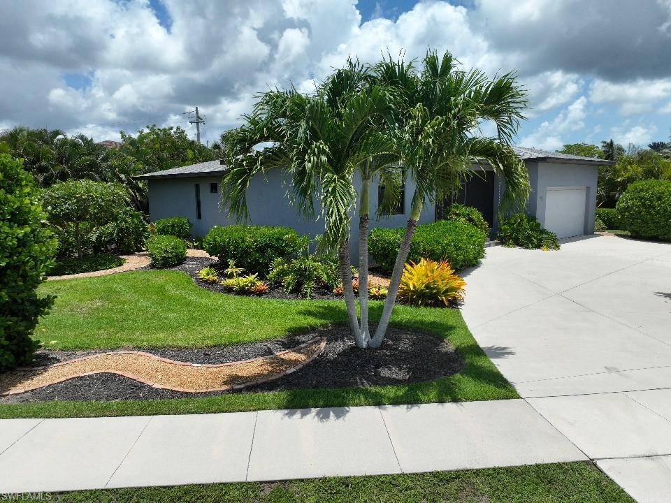 111 Bahama AVE