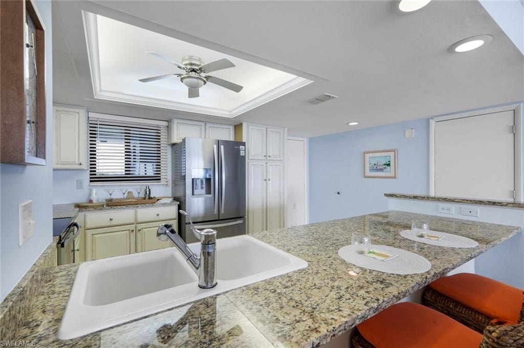 15021 Punta Rassa RD 402 photo 10