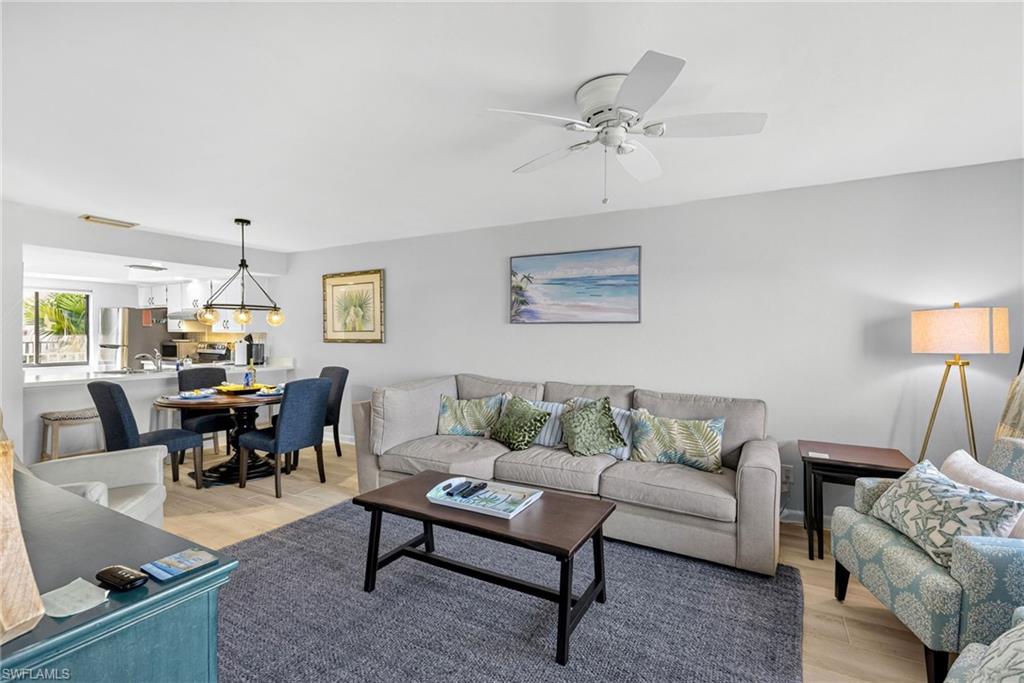 11250 Caravel CIR 306 photo 9