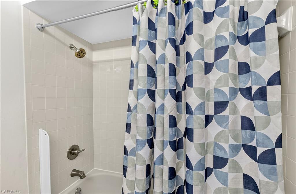 11250 Caravel CIR 306 photo 18