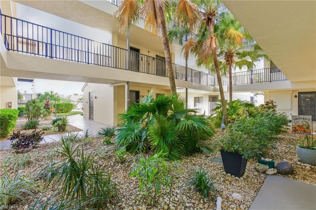 11250 Caravel Cir