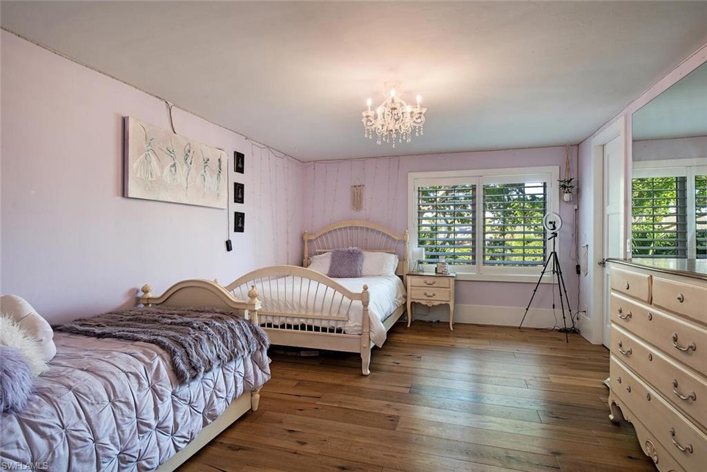 Twin & Full Sized Beds