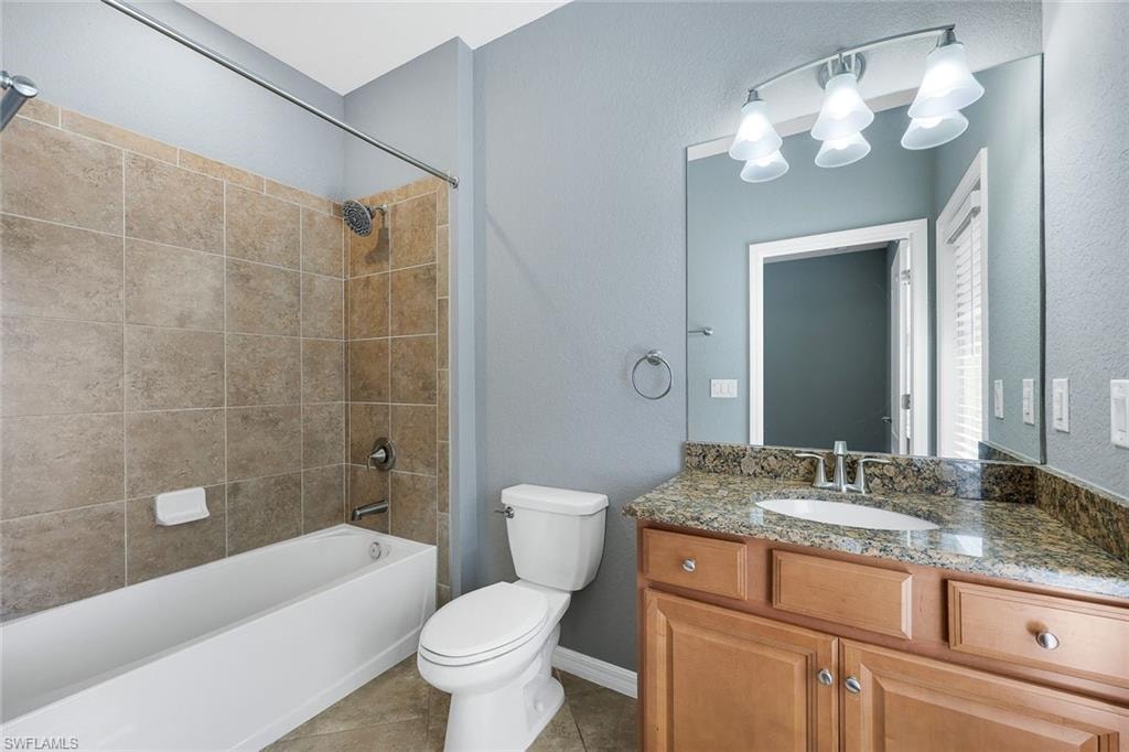 2262 Vermont LN photo 20