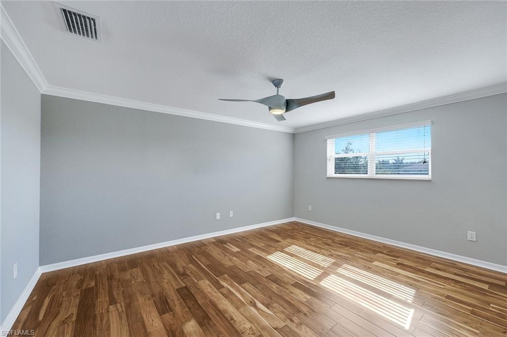 2262 Vermont LN photo 15
