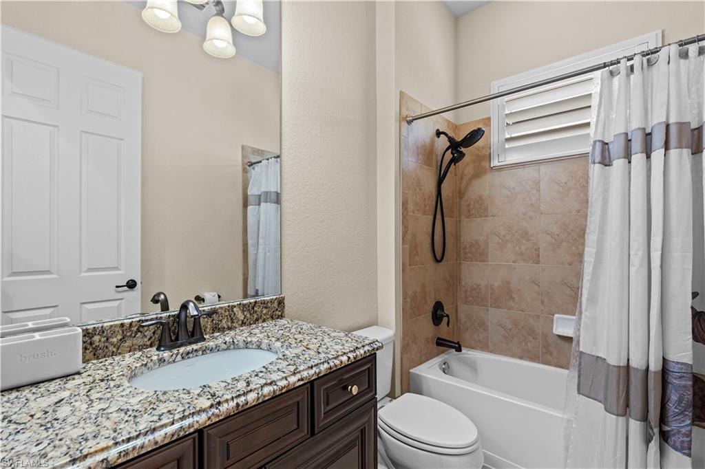 9352 Vercelli CT photo 25