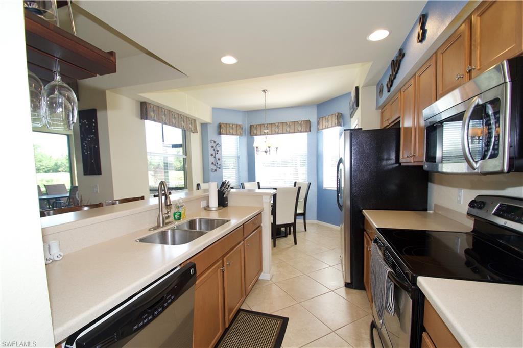 10337 Heritage Bay BLVD 1813 photo 8