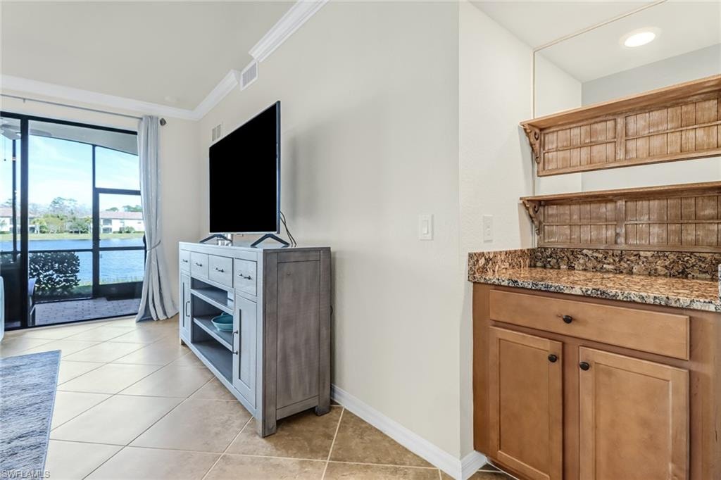 9521 Avellino WAY 2415 photo 32