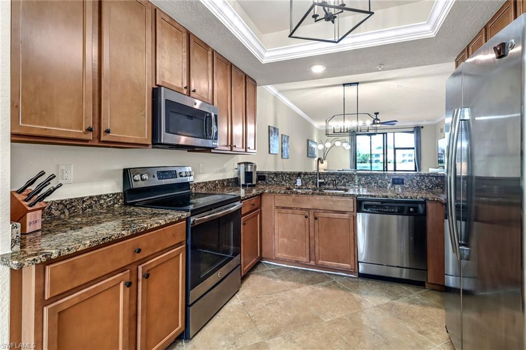 9521 Avellino WAY 2415 photo 24