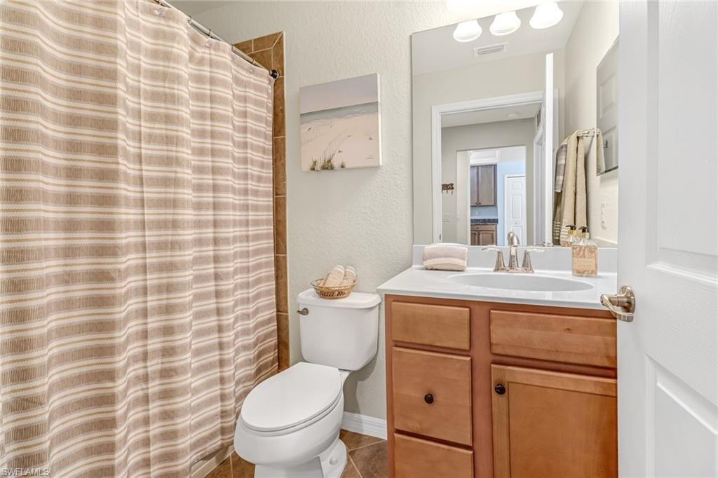 9521 Avellino WAY 2415 photo 40