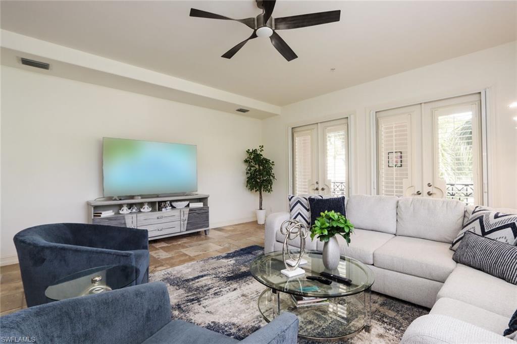 2868 Tiburon BLVD E 102