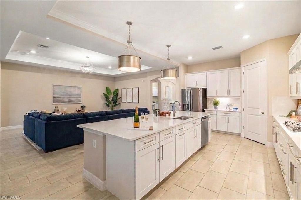 13556 Blue Bay CIR photo 6