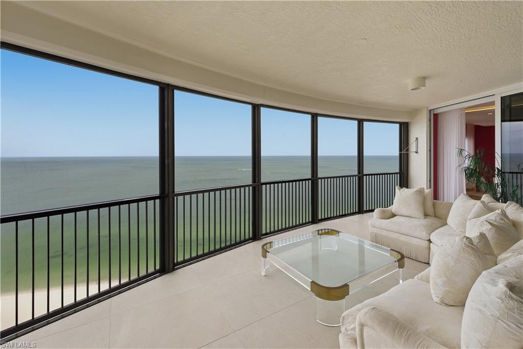 8665 Bay Colony DR 2001