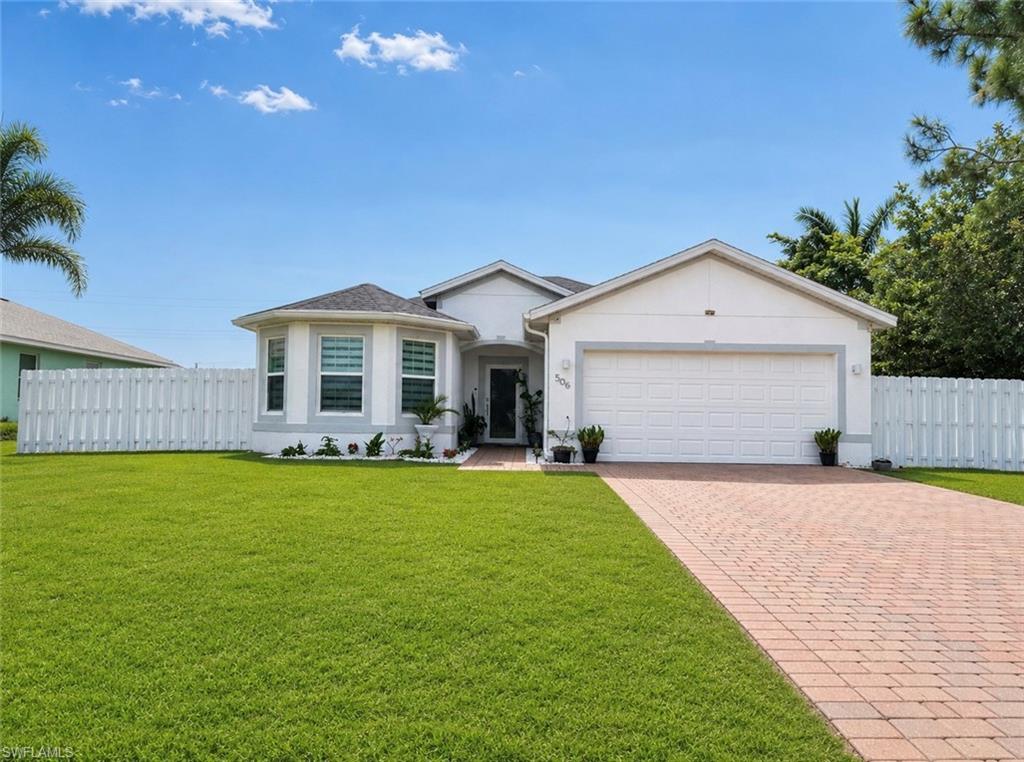 506 NW Juanita CT