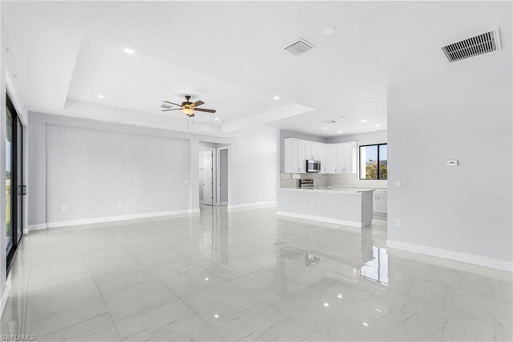 2716 Diplomat PKWY W photo 8