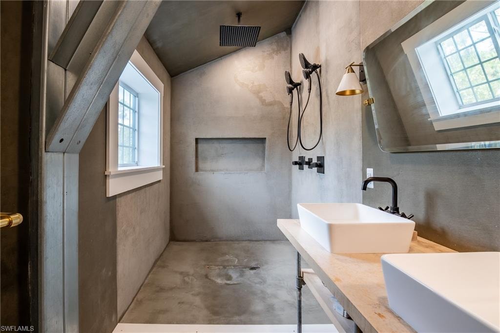 1301 Ivy WAY photo 24