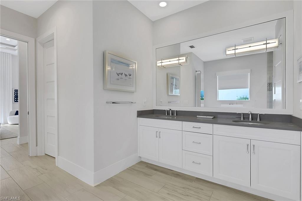 6136 Rodney Bay LN photo 15