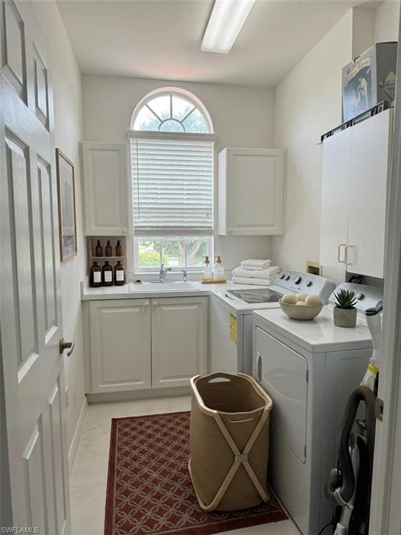 562 Laguna Royale BLVD 604 photo 17