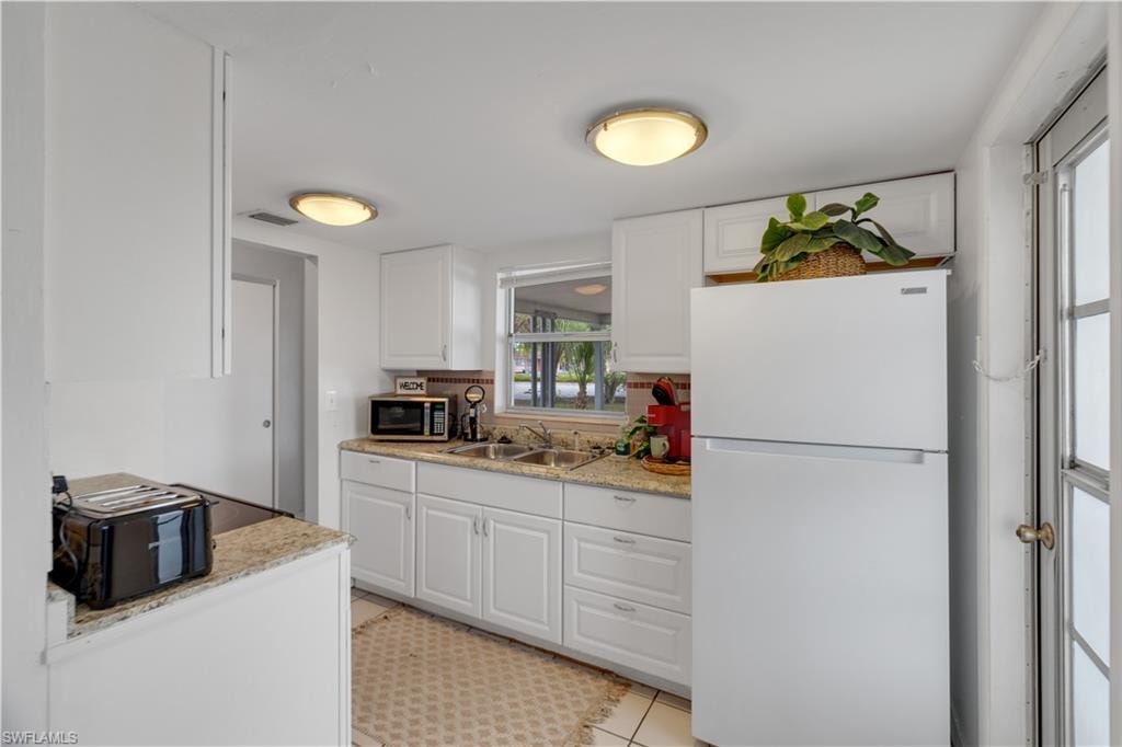 5226 Coronado PKWY B photo 10