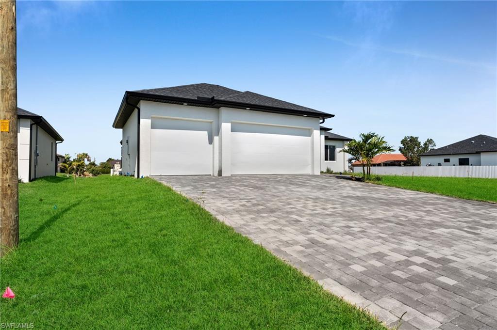 2720 NW 41st AVE