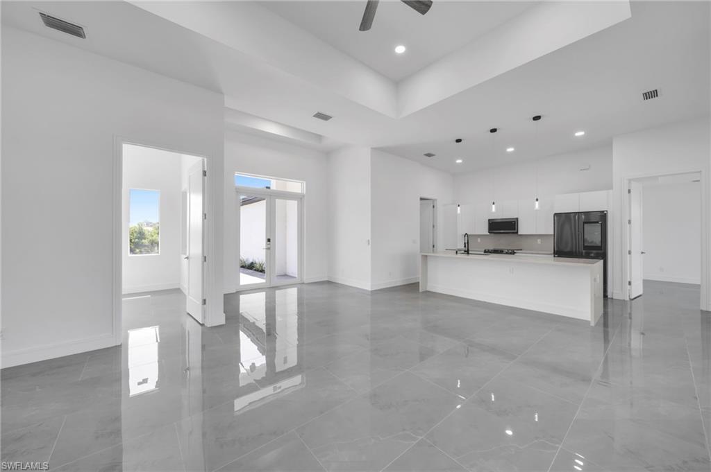 2720 NW 41st AVE