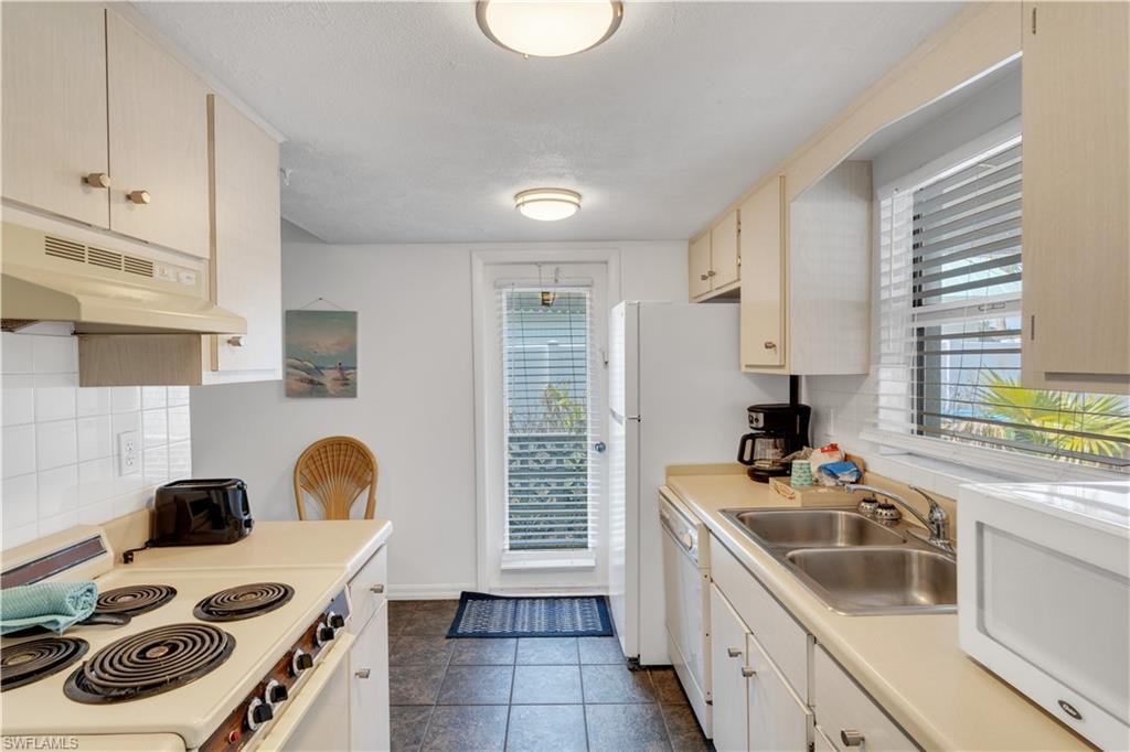 5226 Coronado PKWY A photo 7