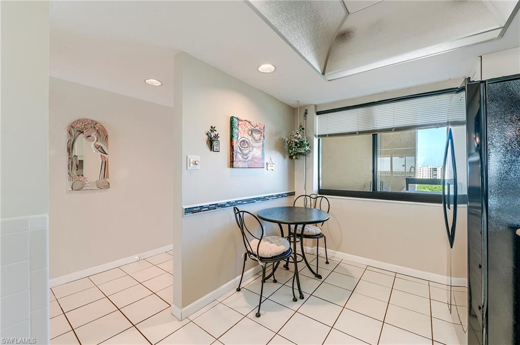 8400 Estero BLVD 903 photo 11