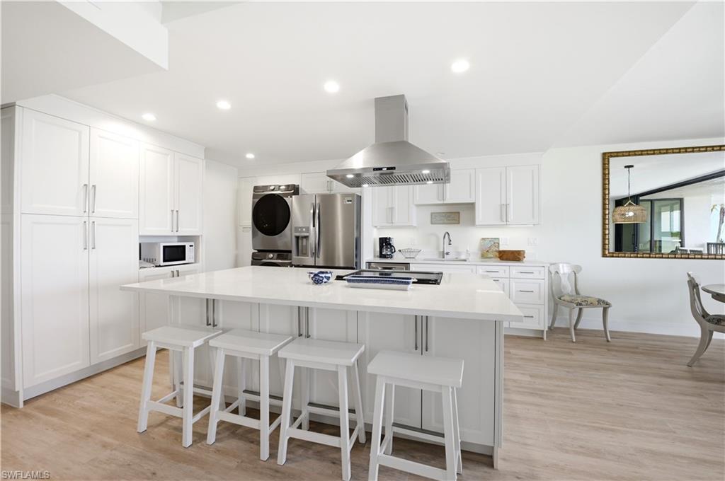 2316 Gulf Shore BLVD N 411 photo 15
