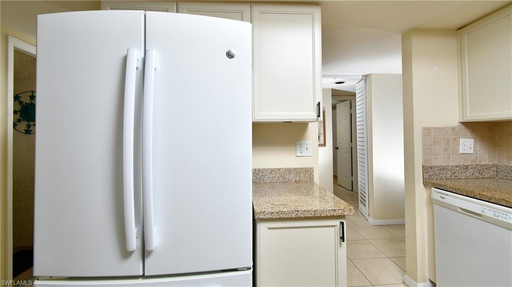12581 Kelly Sands WAY 512 photo 10